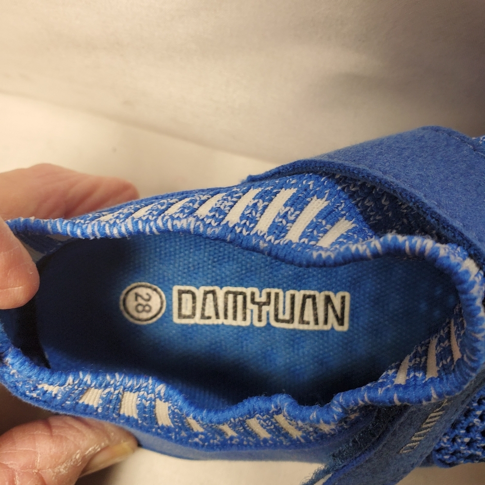 Damyaun Child's Water Shoes Lightweight Quick Drying Sz Euro 28 US 11 Sock Fit - Picture 4 of 5